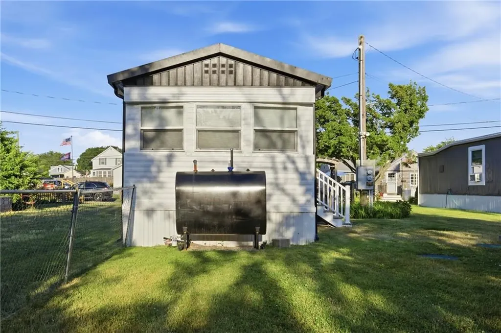 48 Mason Avenue Portsmouth RI 02871