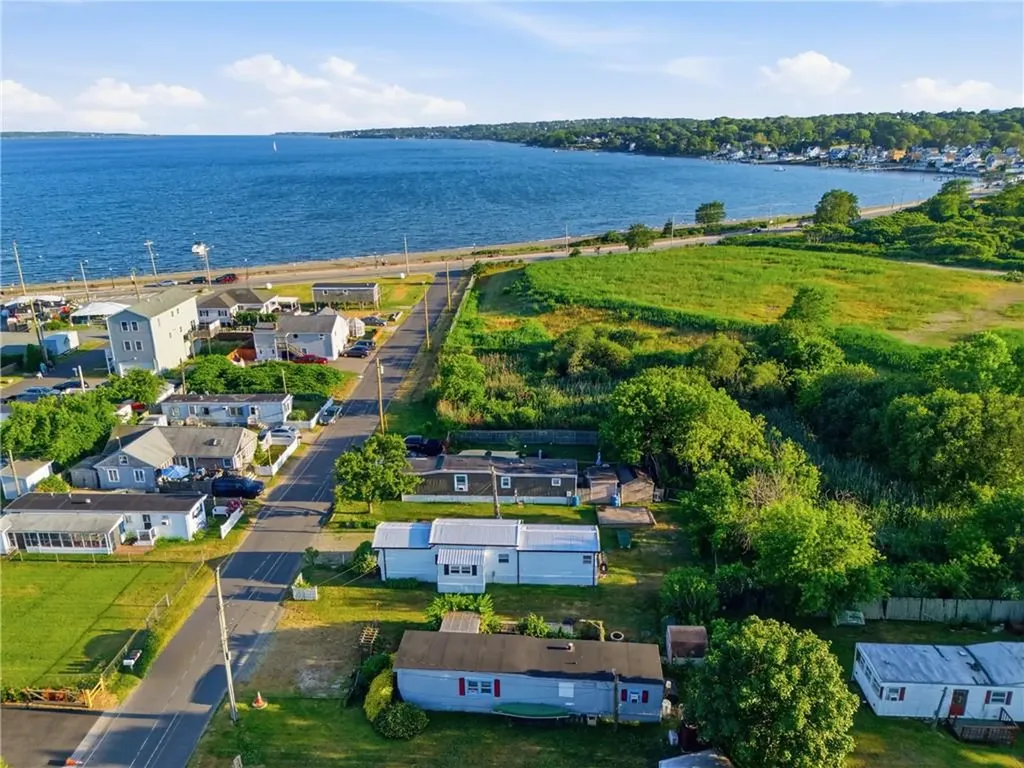 48 Mason Avenue Portsmouth RI 02871