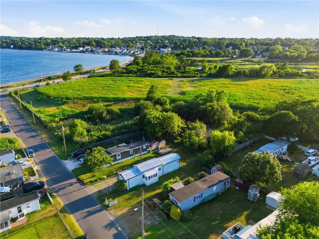 48 Mason Avenue Portsmouth RI 02871