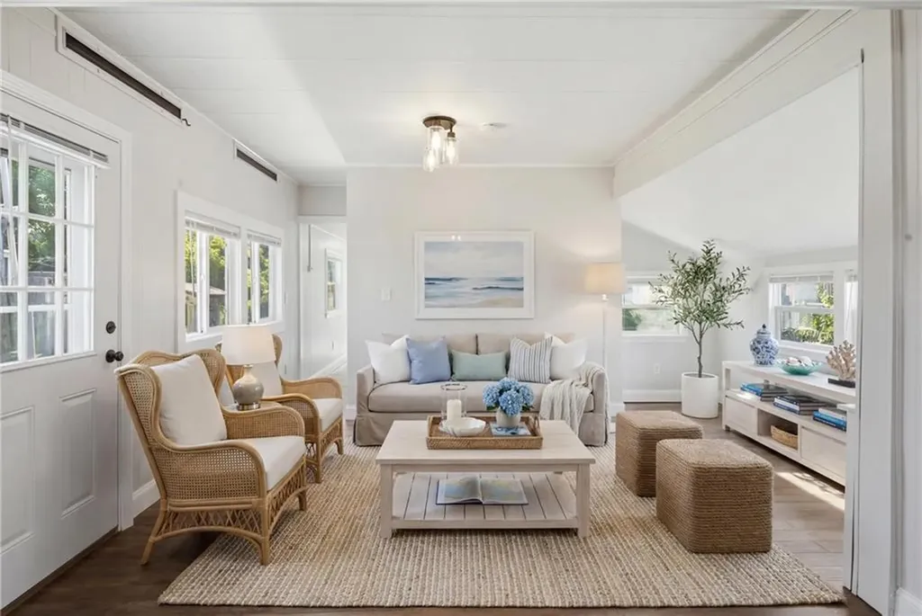 48 Mason Avenue Portsmouth RI 02871