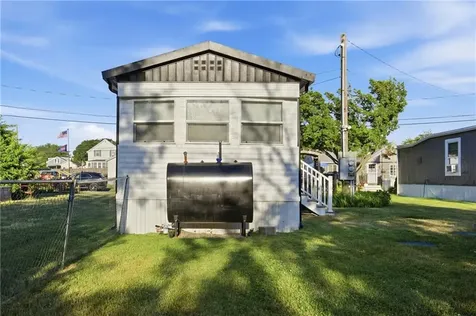 48 Mason Avenue Portsmouth RI 02871