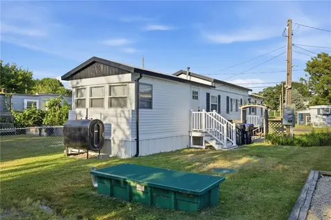 48 Mason Avenue Portsmouth RI 02871