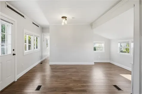 48 Mason Avenue Portsmouth RI 02871