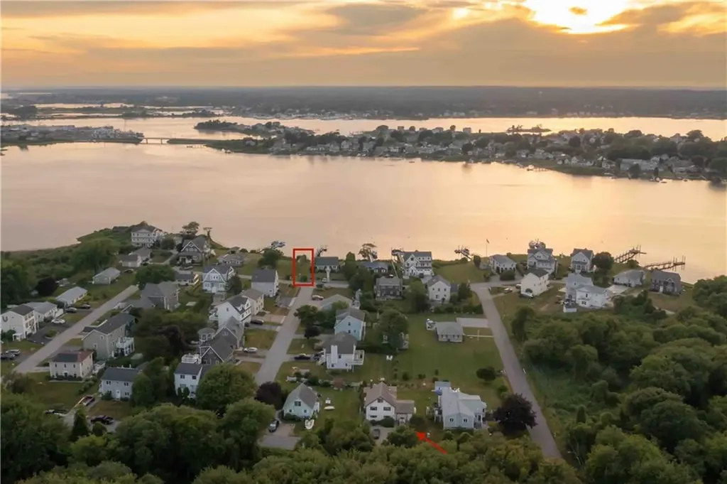 31 Cross Hill Drive Narragansett RI 02882
