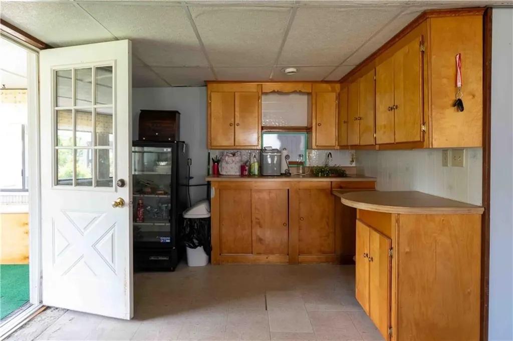 31 Cross Hill Drive Narragansett RI 02882