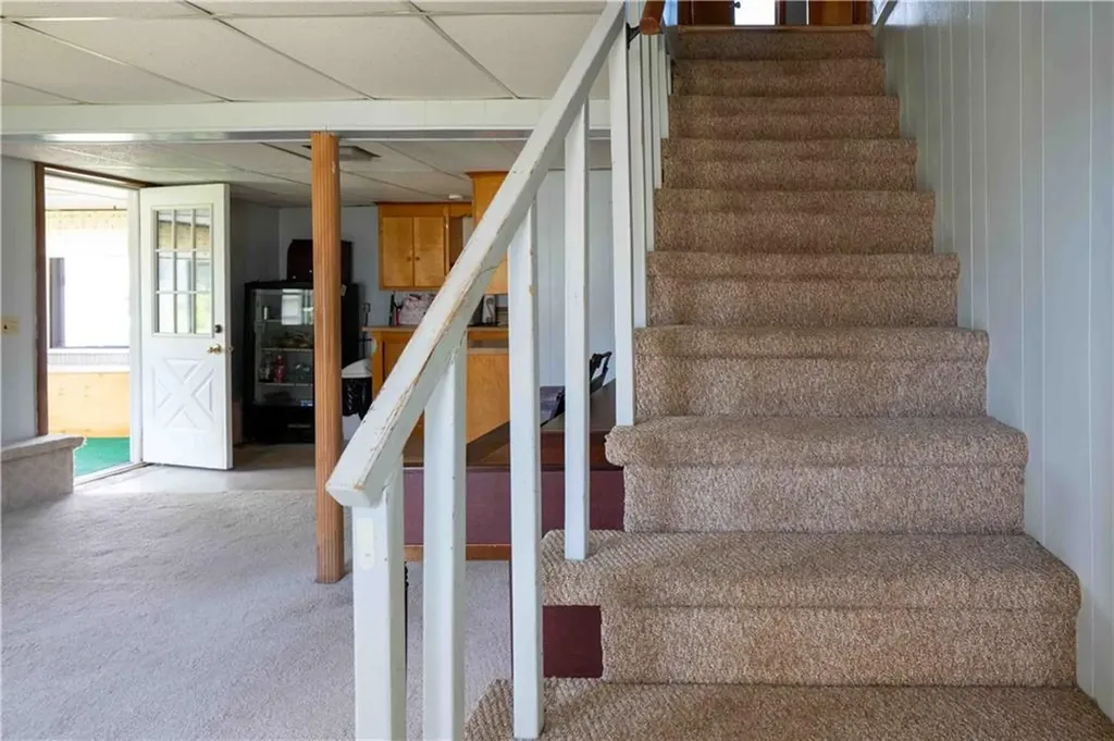 31 Cross Hill Drive Narragansett RI 02882