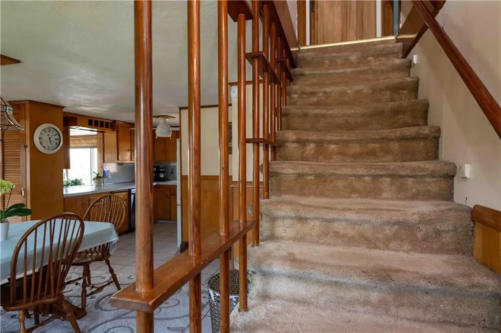 31 Cross Hill Drive Narragansett RI 02882