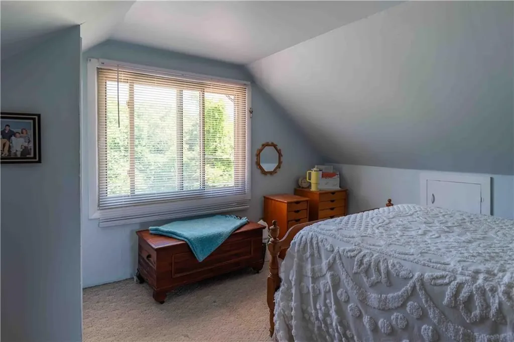 31 Cross Hill Drive Narragansett RI 02882