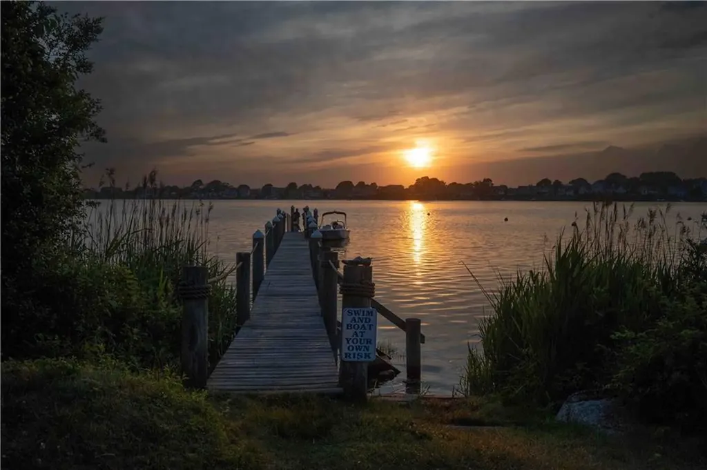 31 Cross Hill Drive Narragansett RI 02882