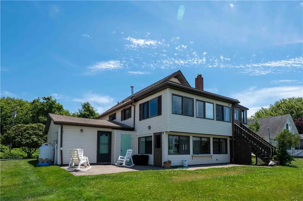 31 Cross Hill Drive Narragansett RI 02882