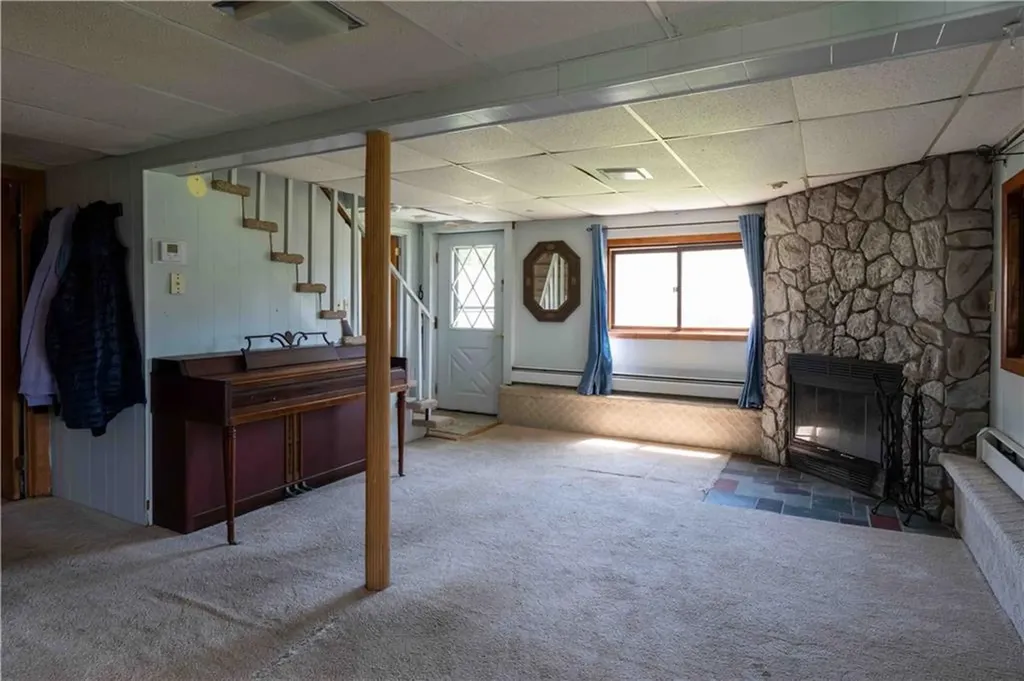31 Cross Hill Drive Narragansett RI 02882