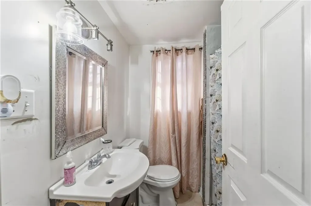 98 Pocasset Avenue Providence RI 02909