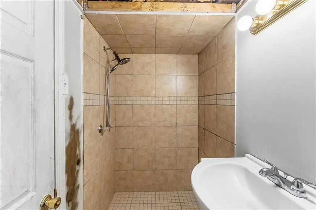 98 Pocasset Avenue Providence RI 02909