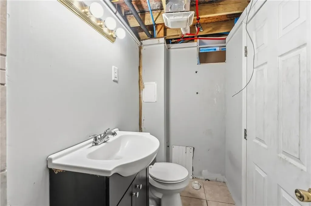 98 Pocasset Avenue Providence RI 02909