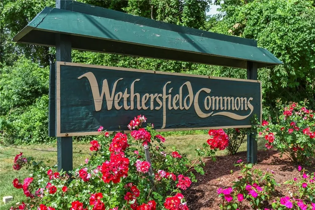 754 Williamsburg Circle Warwick RI 02886