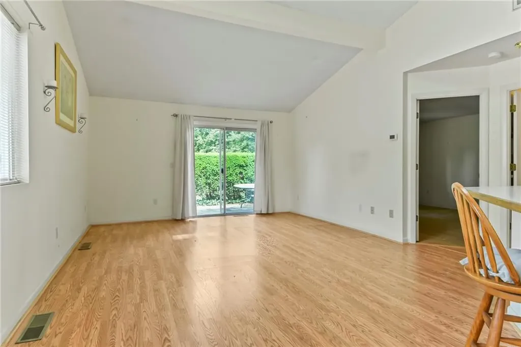 754 Williamsburg Circle Warwick RI 02886