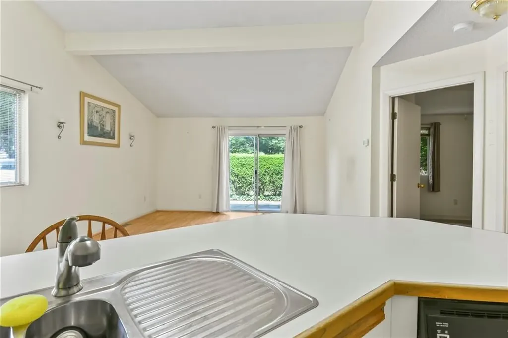 754 Williamsburg Circle Warwick RI 02886
