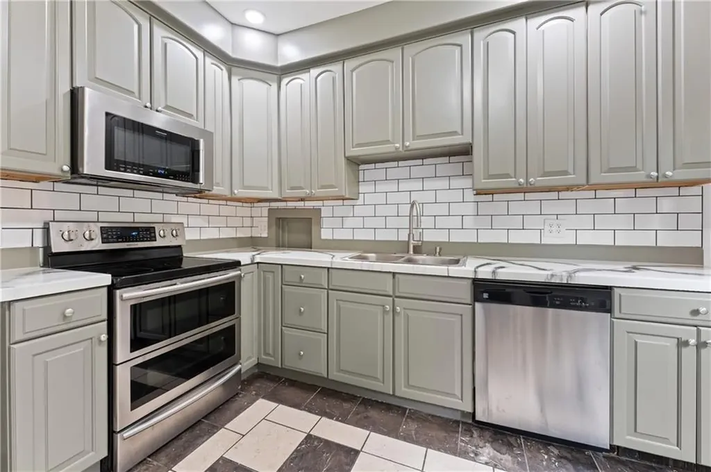 335 Blackstone Street Woonsocket RI 02895