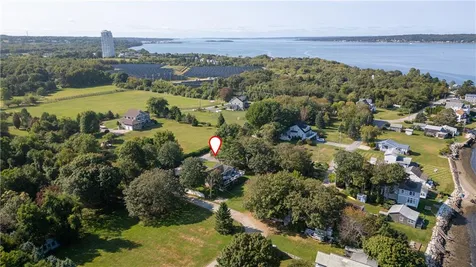 48 Therien Road Portsmouth RI 02871