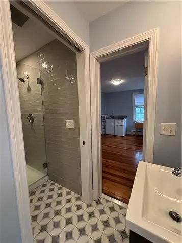 17 Constitution Street Bristol RI 02809