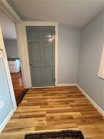 17 Constitution Street Bristol RI 02809
