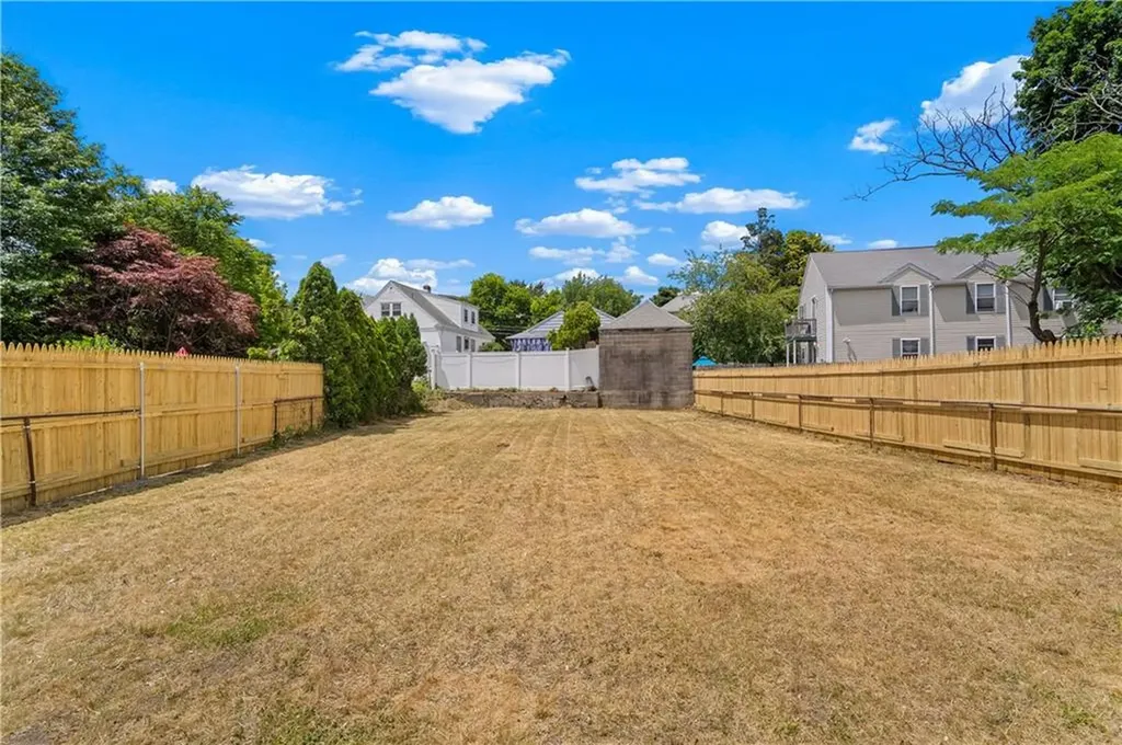 38 Mcmillen Street Providence RI 02904