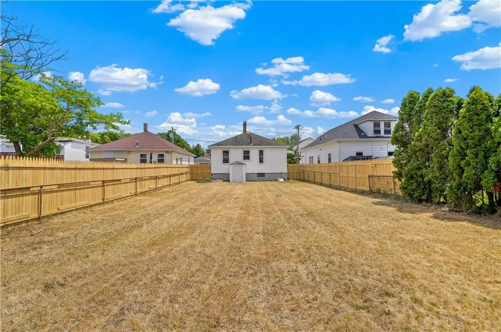38 Mcmillen Street Providence RI 02904