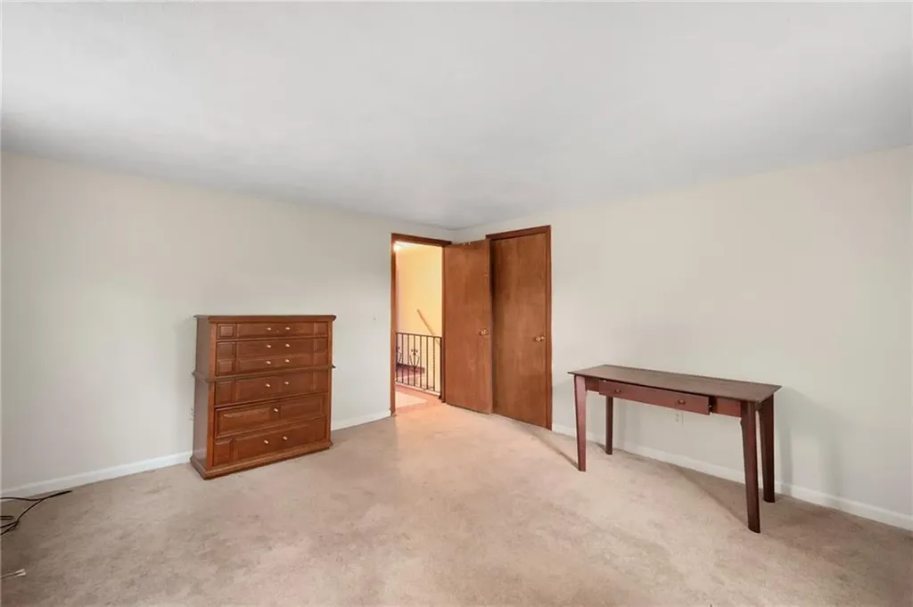 145 147 Oak Crest Drive East Providence RI 02915