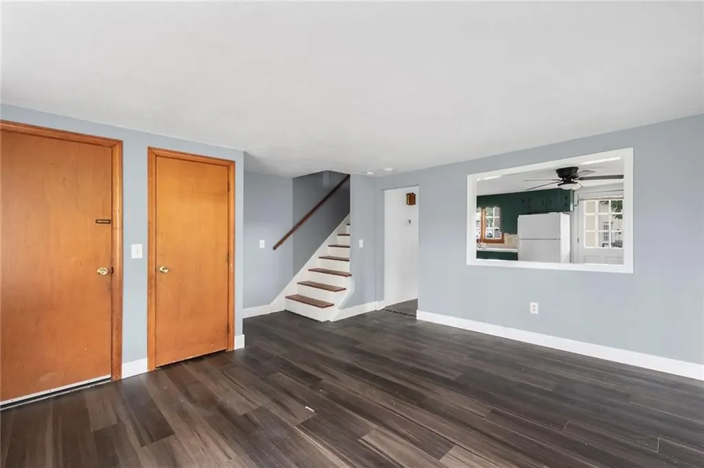 145 147 Oak Crest Drive East Providence RI 02915