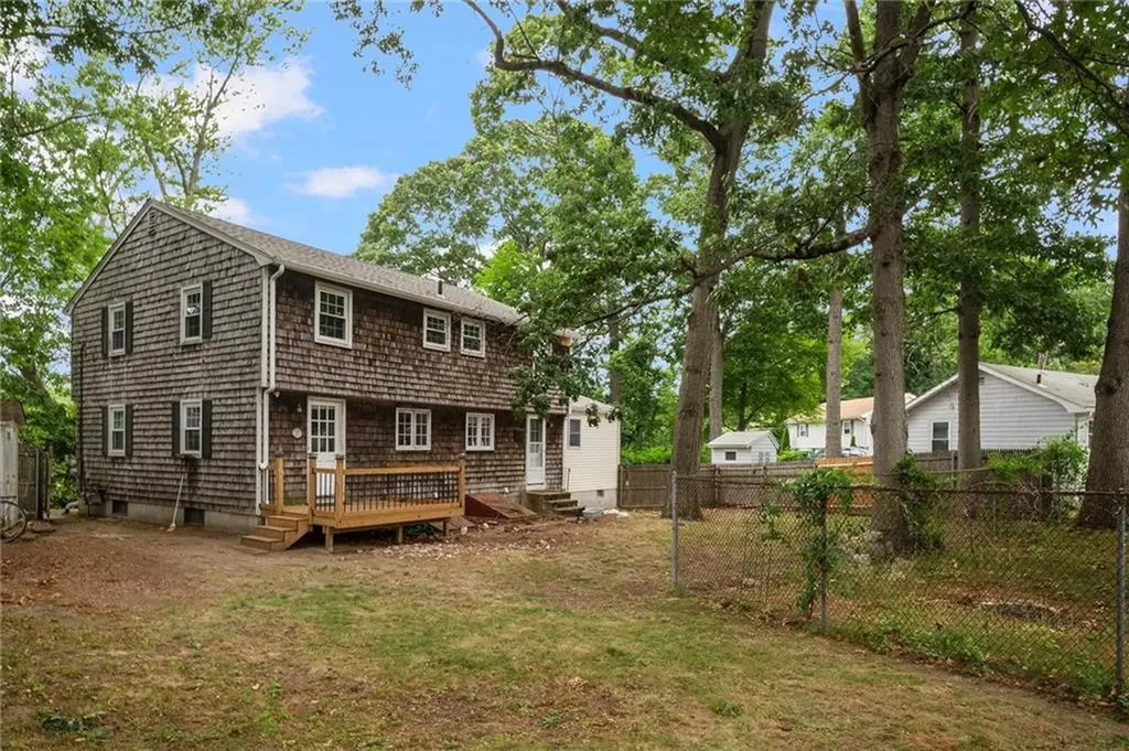 145 147 Oak Crest Drive East Providence RI 02915