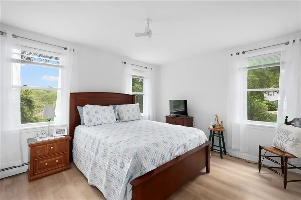 145 147 Oak Crest Drive East Providence RI 02915