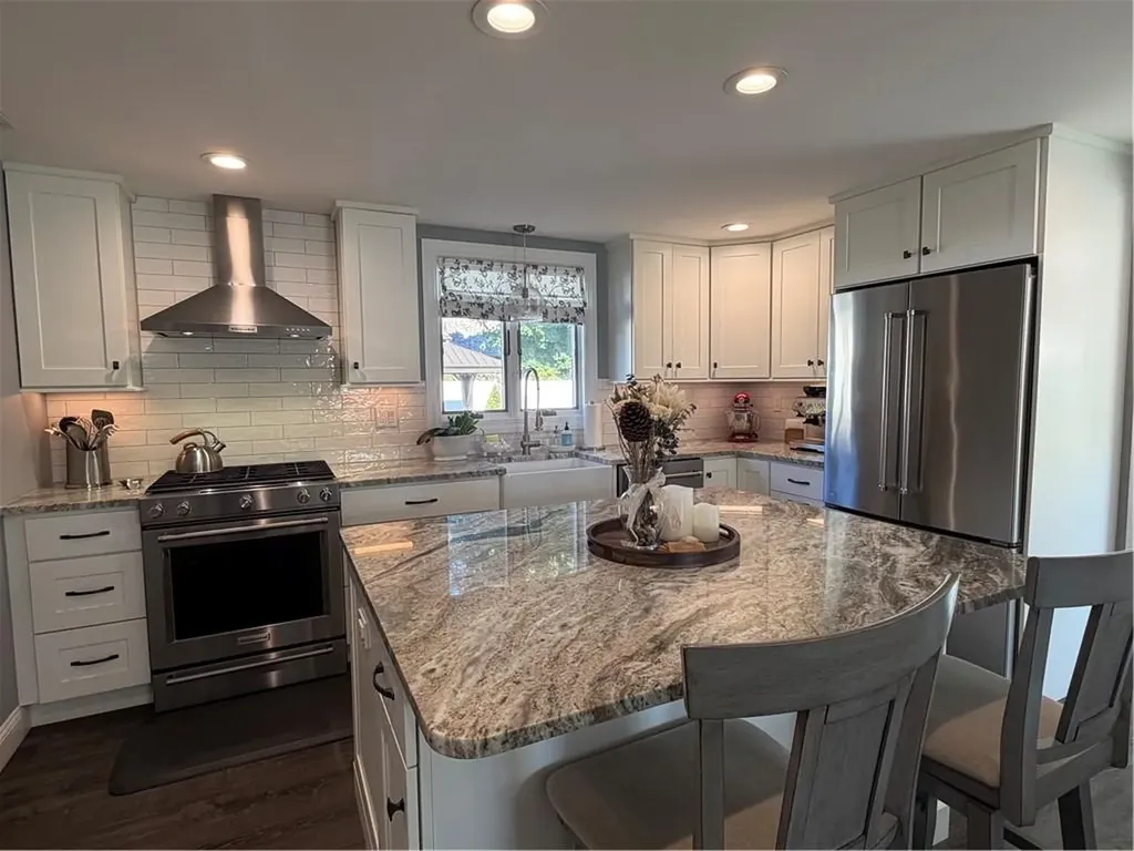 39 Merry Mount Drive Warwick RI 02888