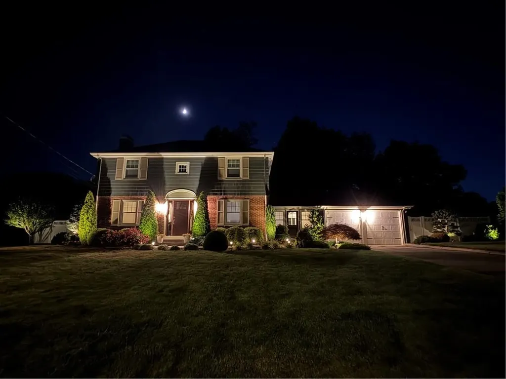 39 Merry Mount Drive Warwick RI 02888