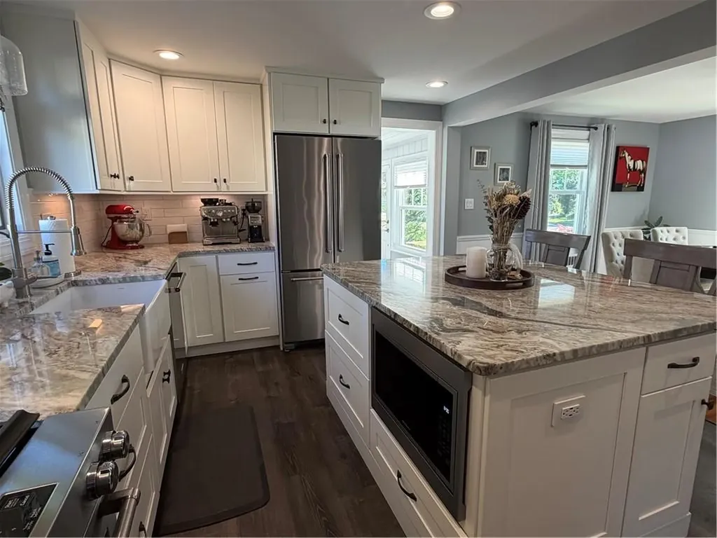 39 Merry Mount Drive Warwick RI 02888