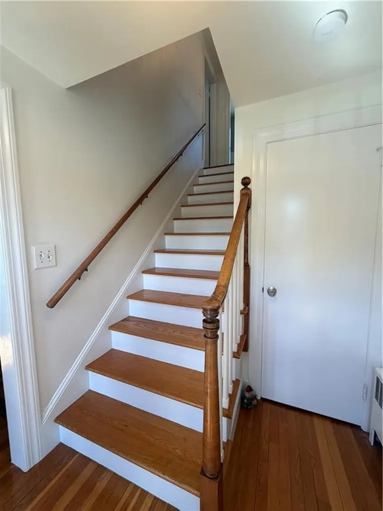 39 Merry Mount Drive Warwick RI 02888