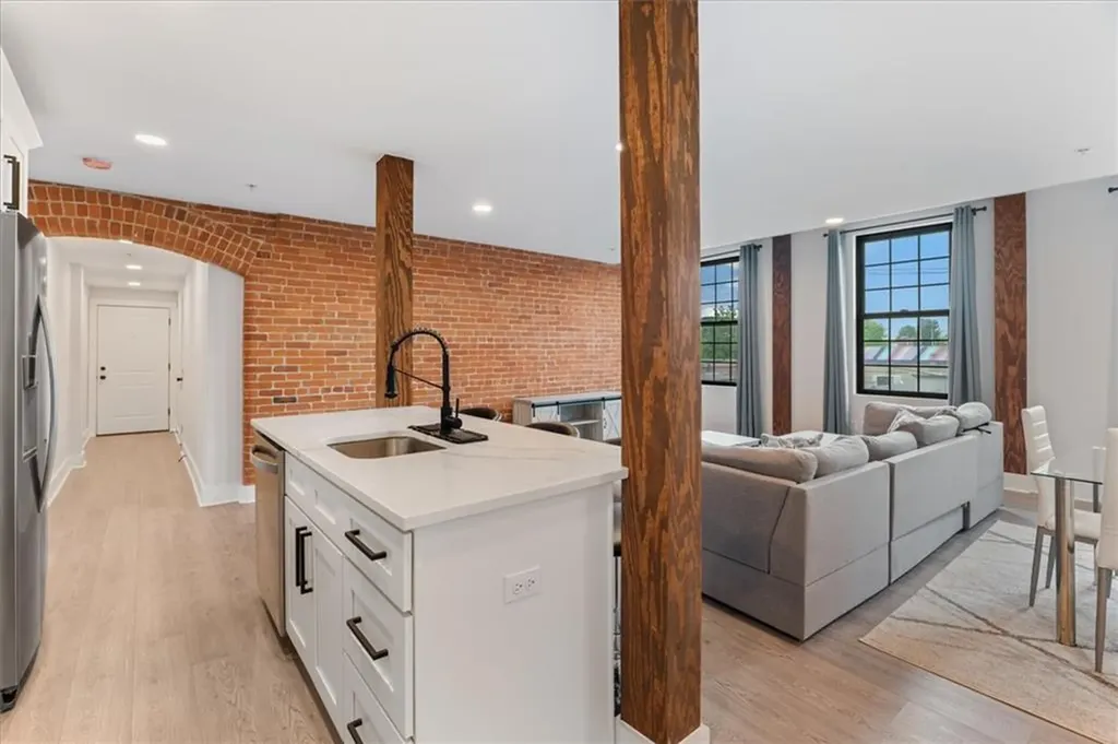 50 Ashburton Street Providence RI 02904