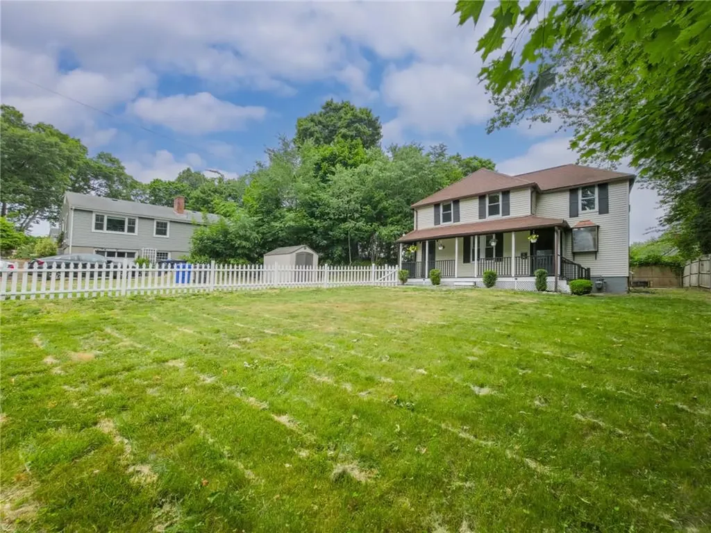 38 Padelford Avenue East Providence RI 02915
