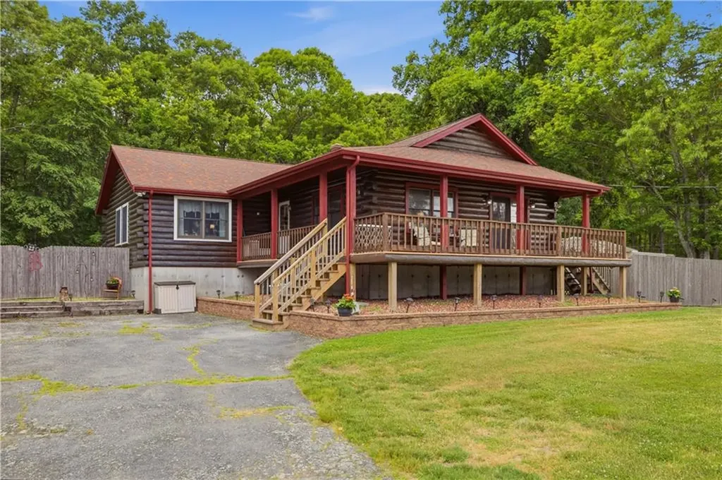 219 Pelletier Lane Tiverton RI 02878