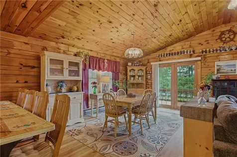 219 Pelletier Lane Tiverton RI 02878