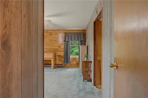 219 Pelletier Lane Tiverton RI 02878