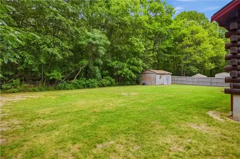 219 Pelletier Lane Tiverton RI 02878