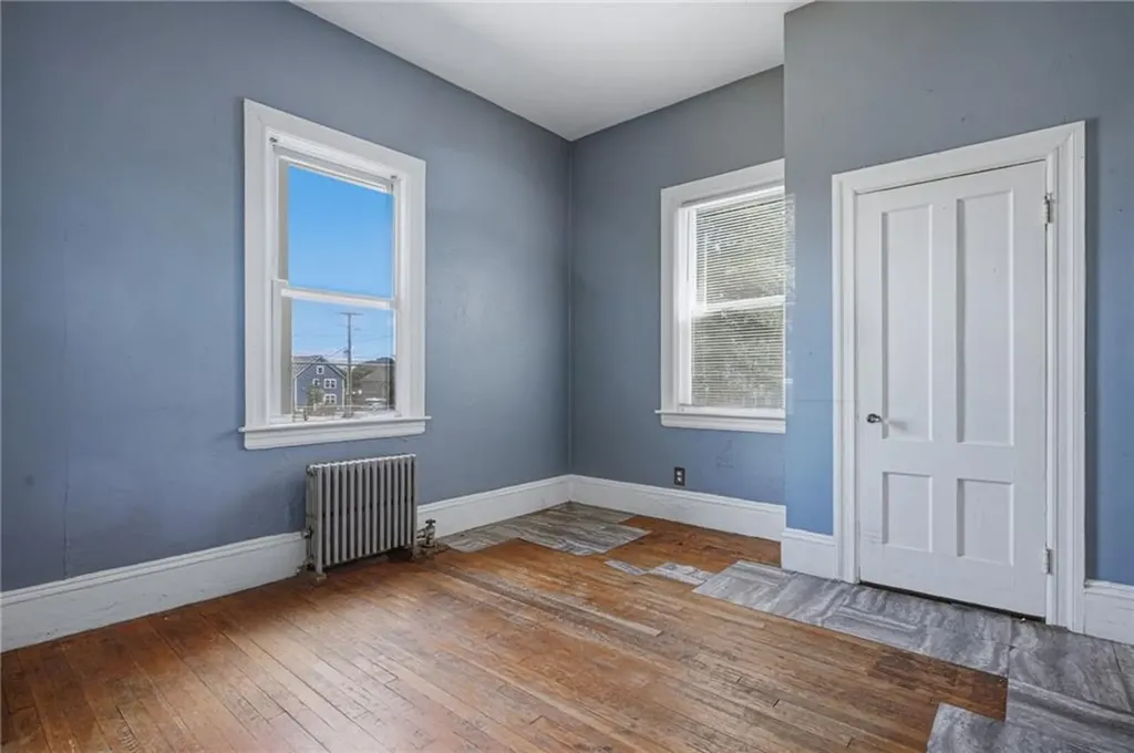 8 Somerset Street Providence RI 02907