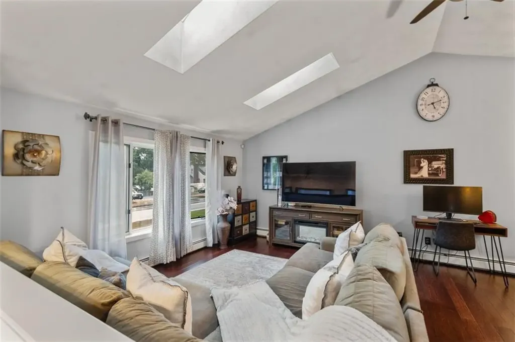 2372 Diamond Hill Road Cumberland RI 02864