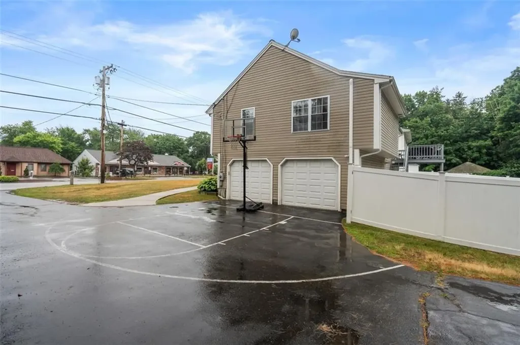 2372 Diamond Hill Road Cumberland RI 02864