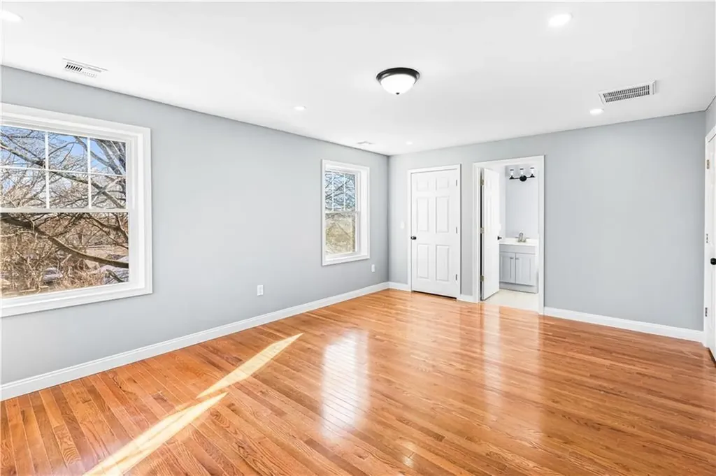 53 Christopher Street Providence RI 02904