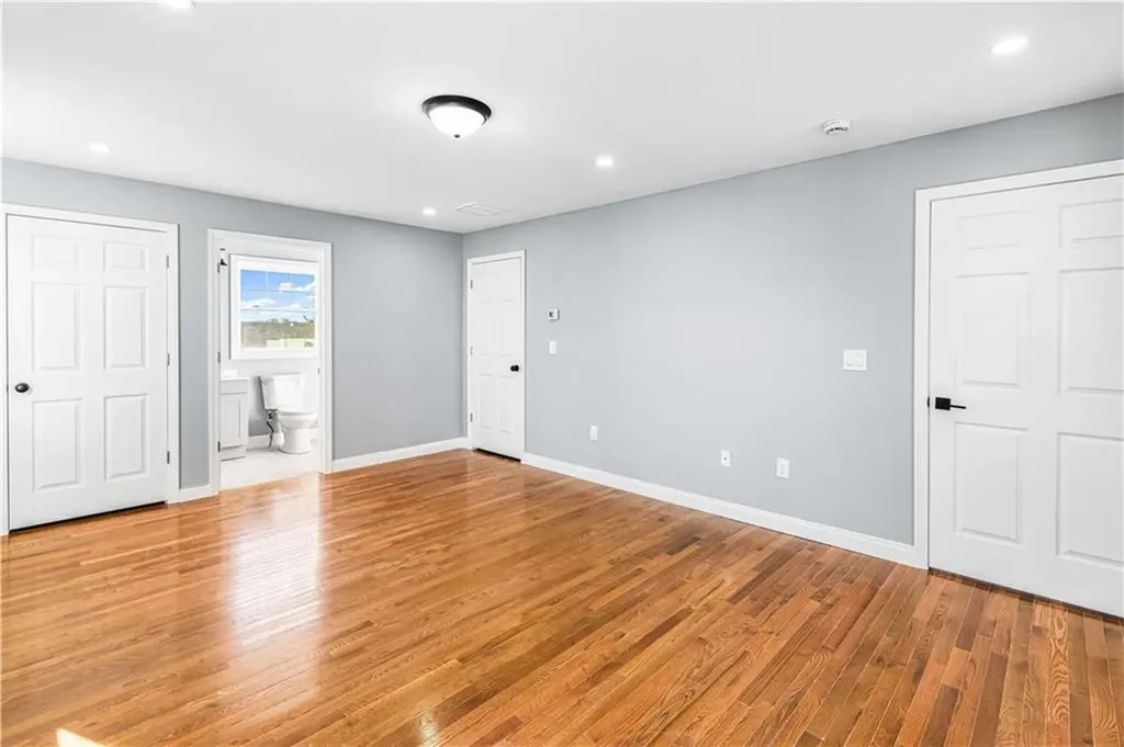 53 Christopher Street Providence RI 02904