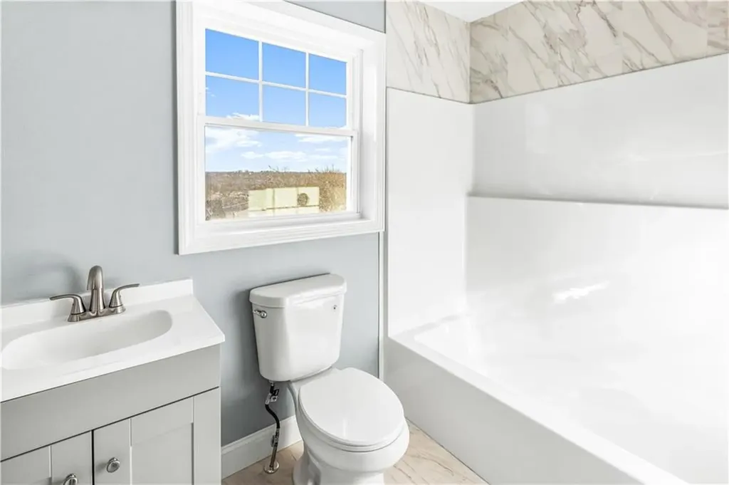 53 Christopher Street Providence RI 02904