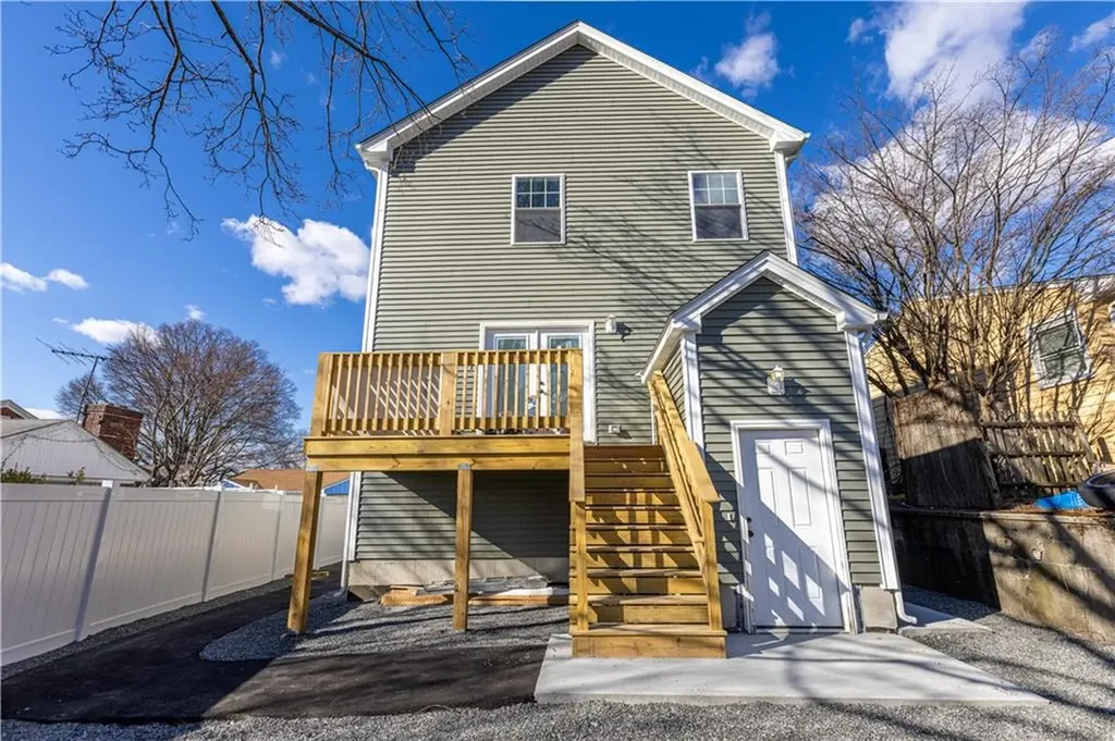 53 Christopher Street Providence RI 02904