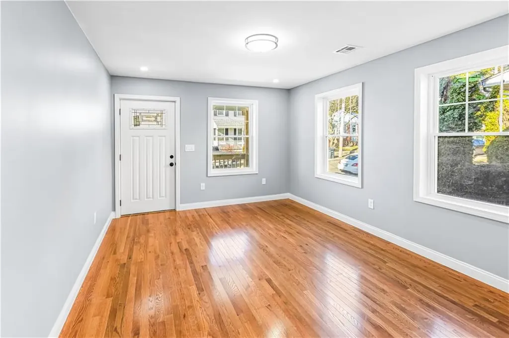 53 Christopher Street Providence RI 02904