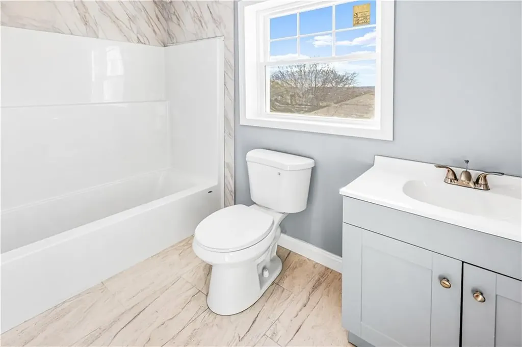 53 Christopher Street Providence RI 02904